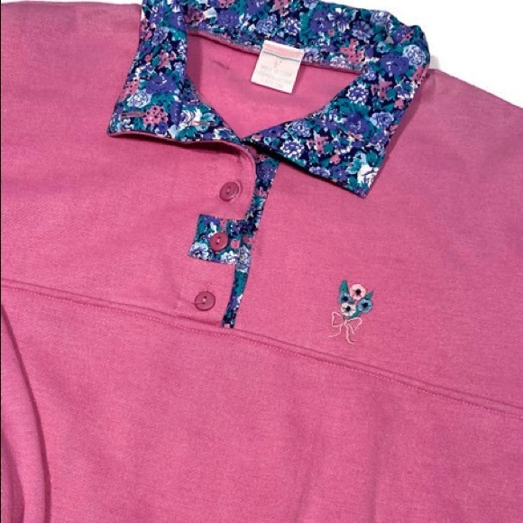 Vintage Pink Crewneck w/ Floral Collar - Picture 2 of 5